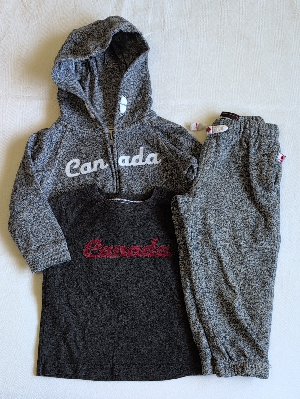 Canadiana Toddler Boys 3-Piece Tracksuit Set 2T Gray Hoodie Joggers T-shirt Lot